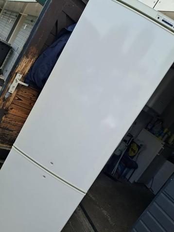 Aangeboden hele hoge koelvries combinatie Bosch A klasse beschikbaar voor biedingen