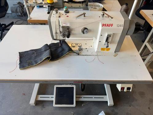 Industriele naaimachine pfaff 1245 3voudig transport, Hobby en Vrije tijd, Naaimachines en Toebehoren, Gebruikt, Naaimachine, Pfaff