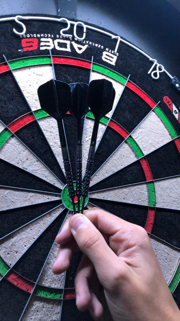 Luke littler Gen one 23G, Sport en Fitness, Darts, Zo goed als nieuw, Pijlen, Ophalen of Verzenden