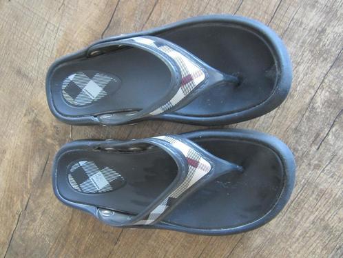 Burberry bad slippers teenslippers Origineel maat 40, Kleding | Dames, Schoenen, Gedragen, Slippers, Zwart, Ophalen of Verzenden