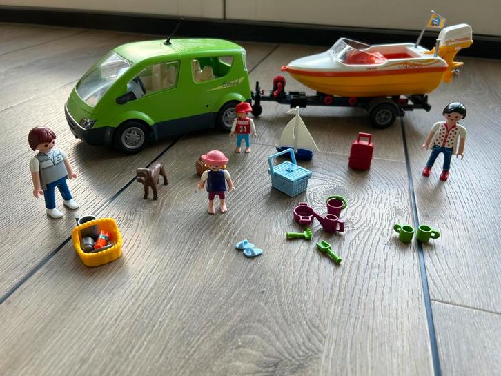 Playmobil 4144 Gezinswagen met boot, Kinderen en Baby's, Speelgoed | Playmobil, Zo goed als nieuw, Complete set, Ophalen of Verzenden