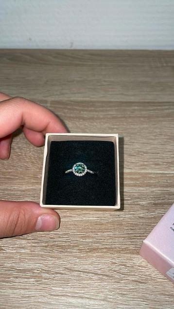 2x Ronde diamanten ring zilver beschikbaar voor biedingen