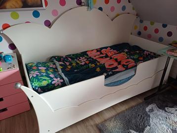 Kinderbed meisjes kroon vorm bed 90x200 zonder matras beschikbaar voor biedingen