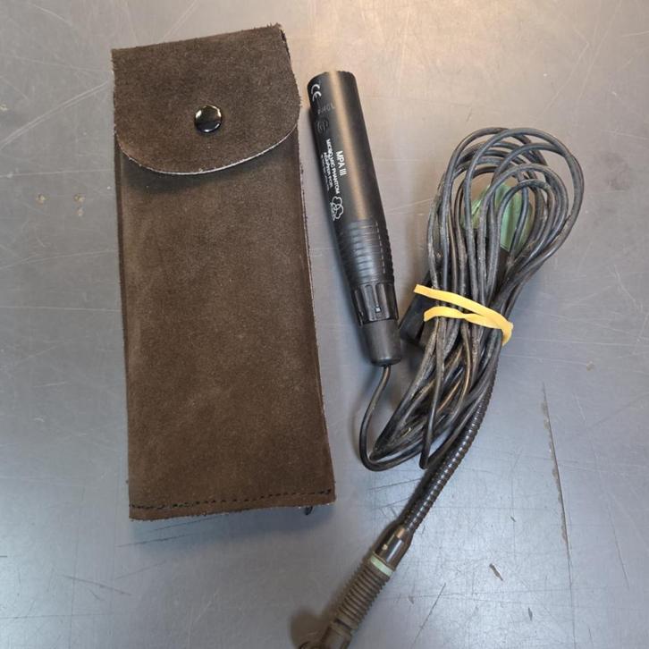 AKG C419 clip-on instrument microfoon, incl. phantom adapter, Muziek en Instrumenten, Microfoons, Zo goed als nieuw