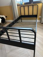 1pers bed incl bodem merk Woood, Huis en Inrichting, Slaapkamer | Bedden, Ophalen, 90 cm, Eenpersoons, Zwart
