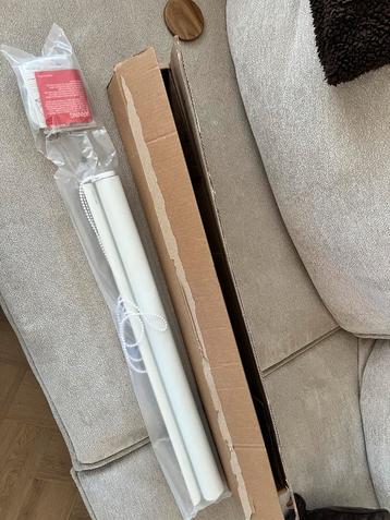 2x  NIEUW VERDUISTERENDE Rolgordijn 73.9x159.2 gebroken wit beschikbaar voor biedingen