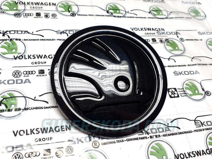 Skoda Sport LOGO embleem zwart - Enyaq Octavia Karoq Fabia, Auto diversen, Auto-accessoires, Gebruikt, Ophalen of Verzenden