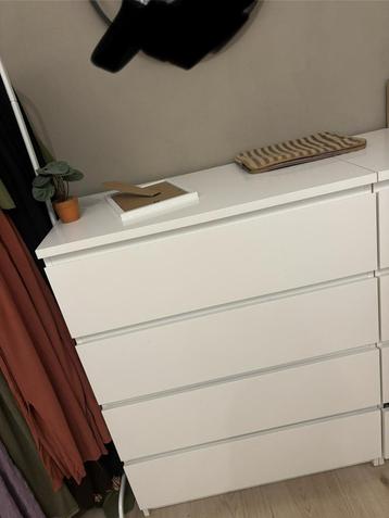 Malm kast