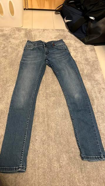 Retour Broek 152 beschikbaar voor biedingen