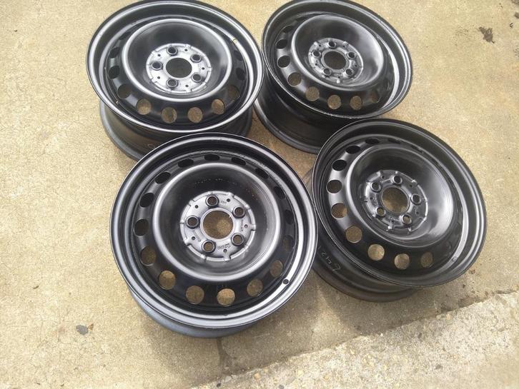 Mercedes Vito velgen zwart 16inch . keuze uit 2 sets., Auto-onderdelen, Banden en Velgen, Velg(en), Zomerbanden, 16 inch, 205 mm