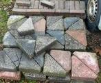Opzoek na - drie hoeks tuin stenen, Ophalen, Gebruikt, Klinkers, Minder dan 5 m²