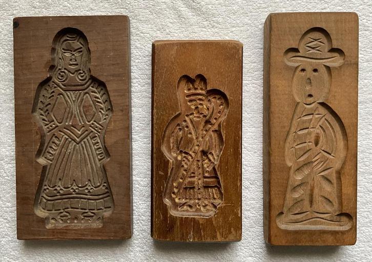 Speculaasplankjes 3 verschillende, handgestoken bakvormpjes, Antiek en Kunst, Antiek | Keukenbenodigdheden, Ophalen