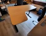 Ikea hoekbureau, Ophalen, In hoogte verstelbaar, Zo goed als nieuw, Bureau