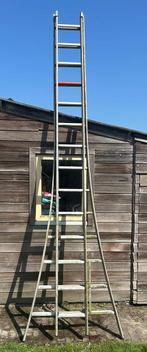 2 delige ladder uitschuifbaar, Doe-het-zelf en Verbouw, Ladders en Trappen, Ophalen, Zo goed als nieuw, 4 meter of meer