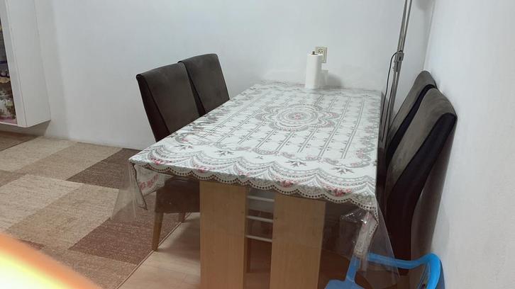 Eetkamer Tafel - Stevig en Praktisch, Huis en Inrichting, Tafels | Eettafels, Gebruikt, 100 tot 150 cm, 150 tot 200 cm, Vijf personen of meer