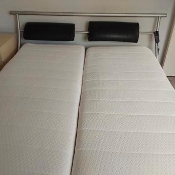 Electrisch verstelbaar 2 persoonsbed compleet. Ivm Verhuis beschikbaar voor biedingen