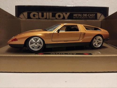 Mercedes Benz C111 brons goud 1969 Guiloy metal 1:18 KRD, Hobby en Vrije tijd, Modelauto's | 1:18, Zo goed als nieuw, Auto, Overige merken