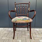 Thonet stoel circa 1900 met geborduurde zitting, Ophalen