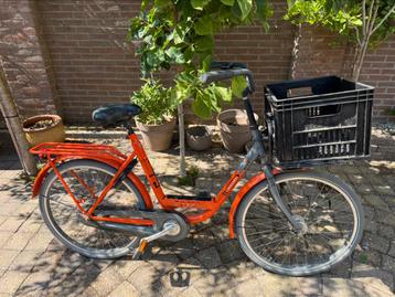 Oranje Batavus fiets beschikbaar voor biedingen