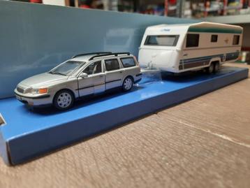 Volvo V 70 plus caravan beschikbaar voor biedingen