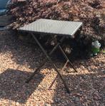 Tuintafel vierkant bruin rotan look inklapbaar, Tuin en Terras, Overige Tuin en Terras, Ophalen, Nieuw