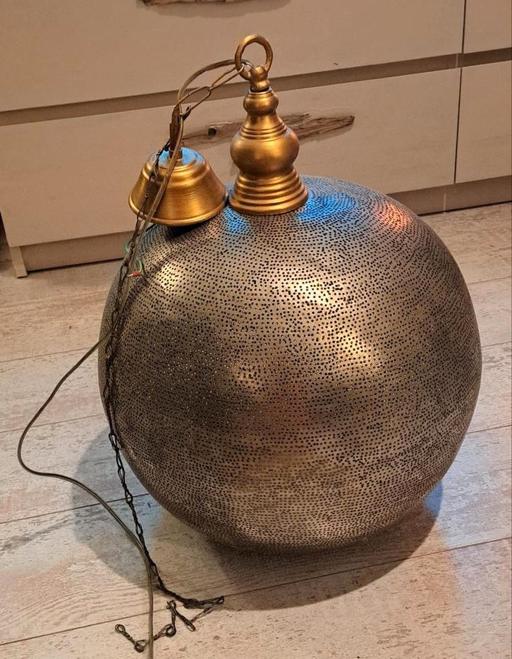 Mooie grote oosterse hanglamp, zilver en goud  122cm omtrek, Huis en Inrichting, Lampen | Hanglampen, Zo goed als nieuw, 50 tot 75 cm