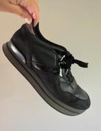 Zwarte HOGAN sneaker maat 39, Kleding | Dames, Schoenen, Ophalen of Verzenden, Zo goed als nieuw, Zwart, Sneakers of Gympen