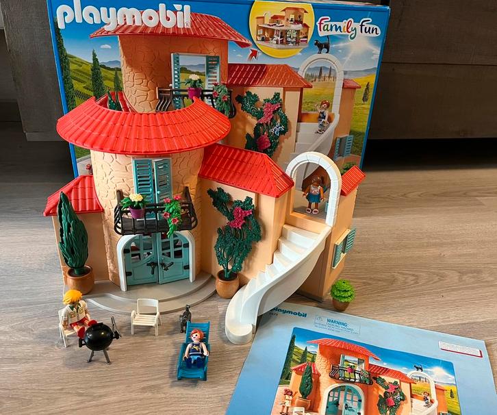 Playmobil 9420 vakantievilla, Kinderen en Baby's, Speelgoed | Playmobil, Zo goed als nieuw, Ophalen of Verzenden