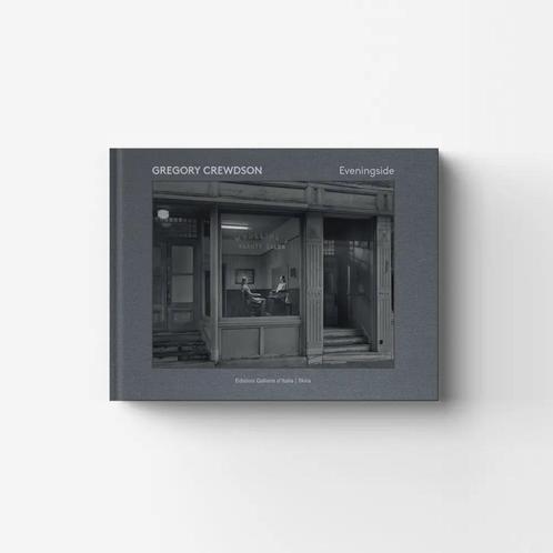 Gregory Crewdson - Eveningside, Boeken, Kunst en Cultuur | Fotografie en Design, Nieuw, Fotografen, Ophalen of Verzenden