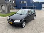 Volkswagen Polo 1.4-16V Comfortline Automaat, 450 kg, Gebruikt, 4 cilinders, Zwart