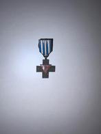 het Auschwitz Herdenkingskruis, Ophalen of Verzenden, Zo goed als nieuw, Zilver, Overige materialen