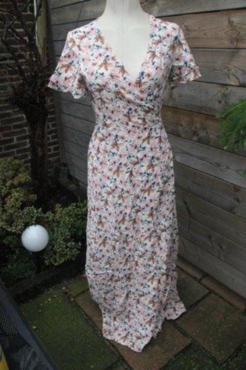Wikkeljurk creme/ roze Femme9 mt S Maxi dress Vaste prijs, Kleding | Dames, Jurken, Zo goed als nieuw, Maat 36 (S), Roze, Onder de knie