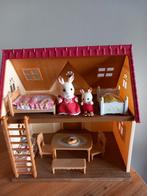 Sylvanian families startershuis met puntdak/babykonijn, Ophalen of Verzenden, Gebruikt
