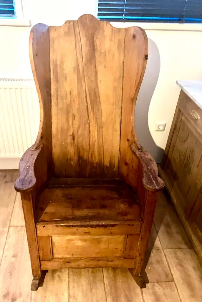 Schitterende teak schommelstoel uit Soerabaja (Indonesie)., Huis en Inrichting, Stoelen, Gebruikt, Eén, Hout, Ophalen