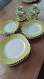 4 persoons servies., Huis en Inrichting, Keuken | Servies, Ophalen, Zo goed als nieuw, Bord(en), Overige stijlen