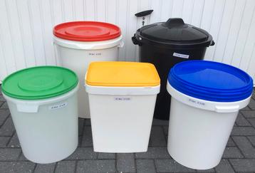Voertonnen,Bewaartonnen.Nieuw.Maat: 33,35,60,70ltr.Zie tekst beschikbaar voor biedingen