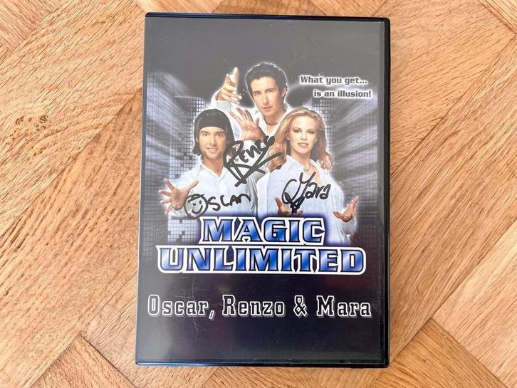 Gesigneerde DVD: Magic Unlimited - Oscar, Renzo & Mara, Cd's en Dvd's, Dvd's | Muziek en Concerten, Zo goed als nieuw, Muziek en Concerten