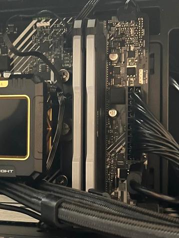 Corsair Vengeance RGB Pro 32GB DDR4 Geheugen beschikbaar voor biedingen