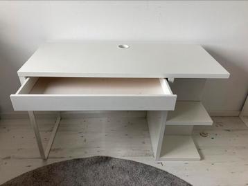 Ikea bureau voor kinderkamer 