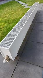 Jaga mini vrijstaande convector radiator 3.00m breed.LTV, Doe-het-zelf en Verbouw, Ophalen, Zo goed als nieuw, Radiator, 30 tot 80 cm