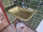 Olijfgroene wasbak, Doe-het-zelf en Verbouw, Sanitair, Ophalen of Verzenden, Gebruikt, Wastafel