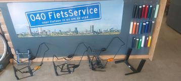 Diverse Steco Maxi Cosi dragers tbv bakfiets en fiets beschikbaar voor biedingen