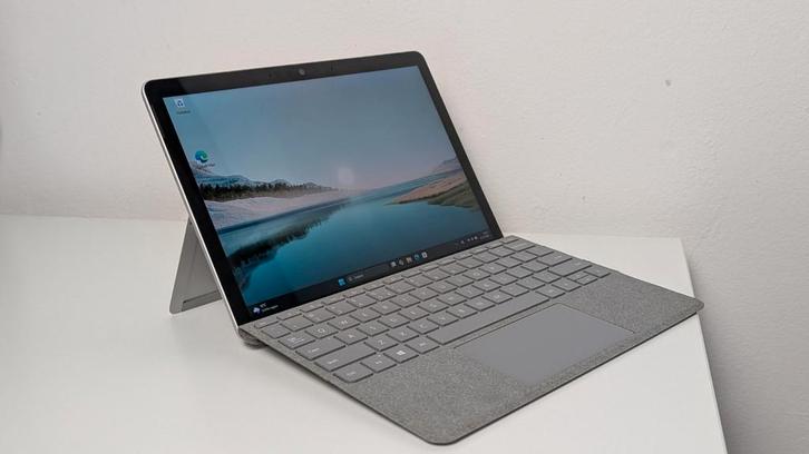 Microsoft Surface Go 3 laptop tablet 2 in 1 met type cover, Computers en Software, Windows Laptops, Zo goed als nieuw, 10 inch of minder