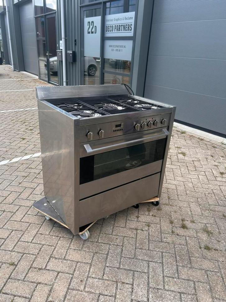RVS Zanussi gasfornuis – 5 pitten & grote oven, Witgoed en Apparatuur, Fornuizen, Gebruikt, Vrijstaand, Gas, 5 kookzones of meer