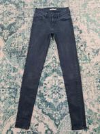 710 Levi's super skinny W26 L32 WMN STRETCH Tulsi2632 Zwart, Zwart, Ophalen of Verzenden, Zo goed als nieuw, W27 (confectie 34) of kleiner