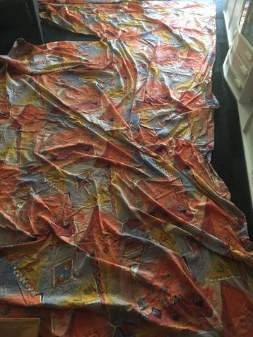 stof oranje met motieven kleding gordijn beschikbaar voor biedingen
