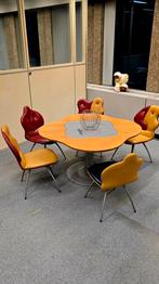 Leolux Antipode Set - Tafel & 5 Stoelen, Overige kleuren, Design, Ophalen of Verzenden, Vijf, Zes of meer stoelen