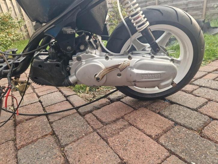 Yamaha Aerox 100cc blok met kabelboom, compleet gereviseerd., Fietsen en Brommers, Brommeronderdelen | Algemeen, Zo goed als nieuw