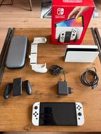 Nintendo Switch Oled wit + alle accessoires, Spelcomputers en Games, Spelcomputers | Nintendo Switch, Ophalen of Verzenden, Zo goed als nieuw