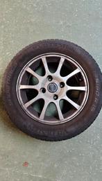 Winterbanden met velg - 195/60 R15, Ophalen, Gebruikt, 15 inch, Banden en Velgen